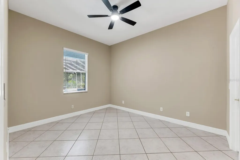 6023 Kestrel Point Avenue Lithia FL 33547