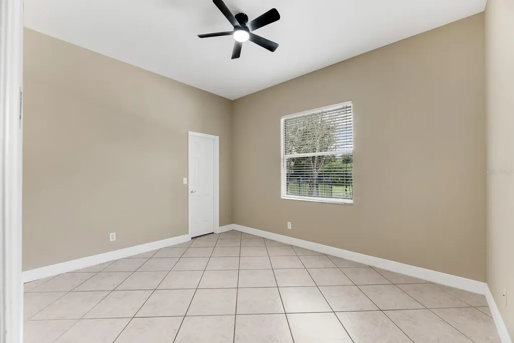 6023 Kestrel Point Avenue Lithia FL 33547
