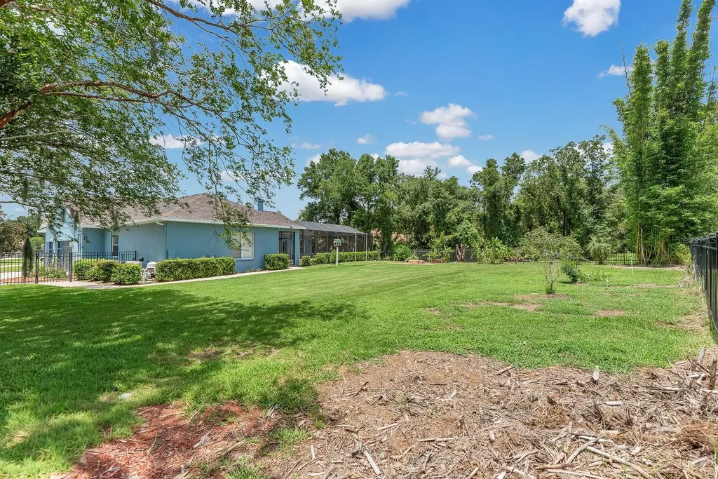 6023 Kestrel Point Avenue Lithia FL 33547