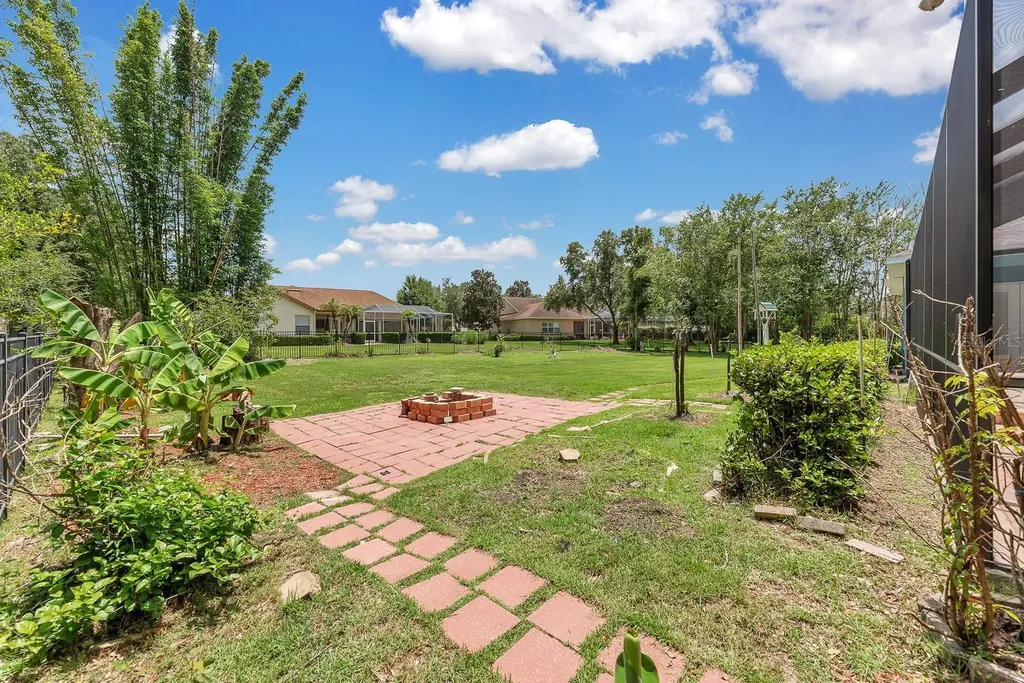6023 Kestrel Point Avenue Lithia FL 33547