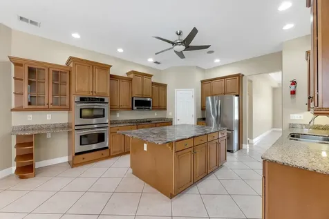 6023 Kestrel Point Avenue Lithia FL 33547