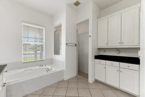 6023 Kestrel Point Avenue Lithia FL 33547