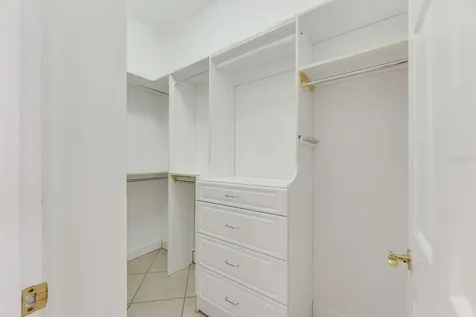 6023 Kestrel Point Avenue Lithia FL 33547