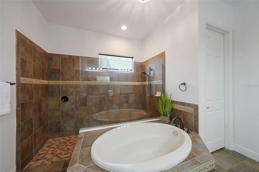 7110 Grassland Court Sarasota FL 34241