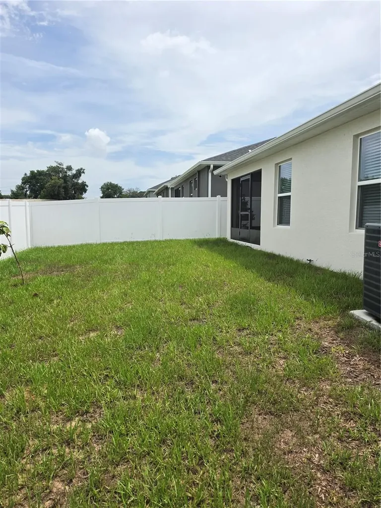 1821 Noble Drive Davenport FL 33837