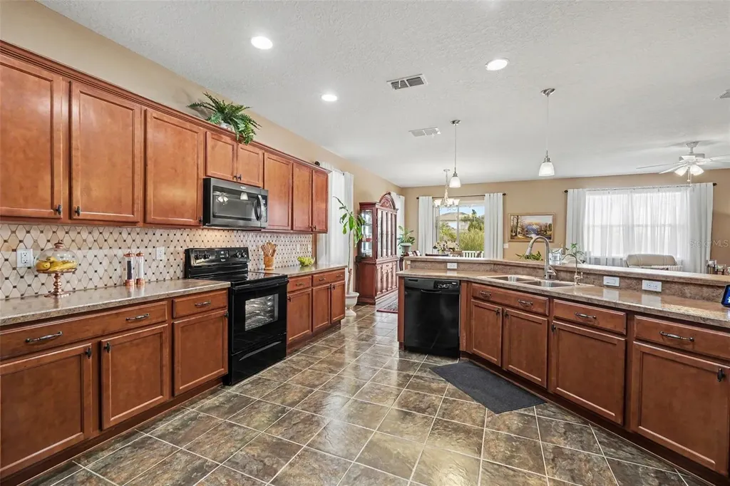 7620 Tangle Rush Drive Gibsonton FL 33534