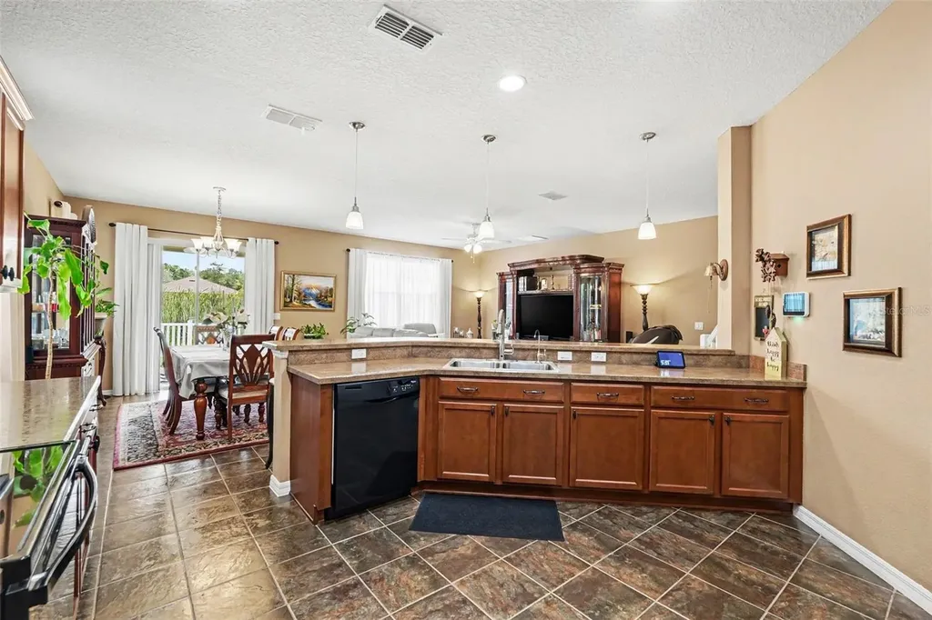 7620 Tangle Rush Drive Gibsonton FL 33534