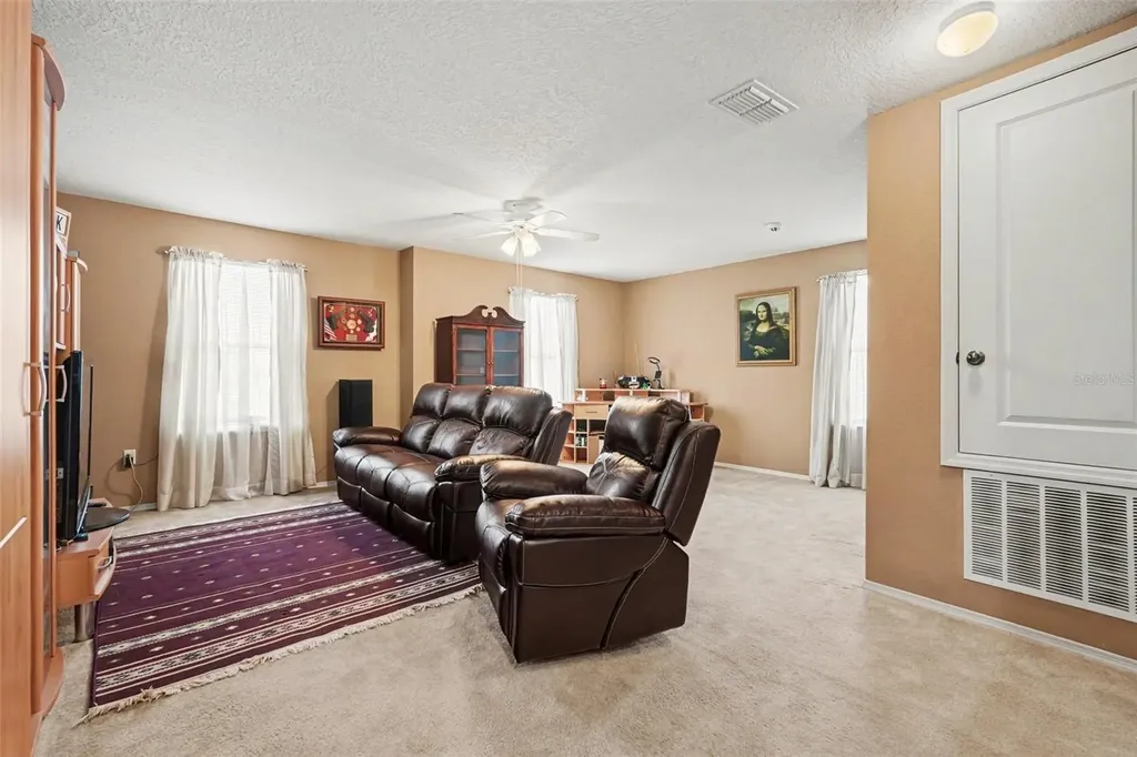7620 Tangle Rush Drive Gibsonton FL 33534