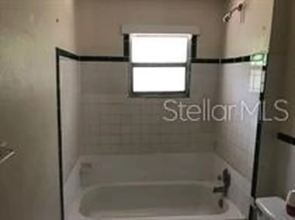 622 Avenue S NE Winter Haven FL 33881