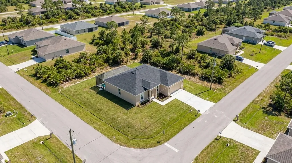 Hinshaw Avenue North Port FL 34288