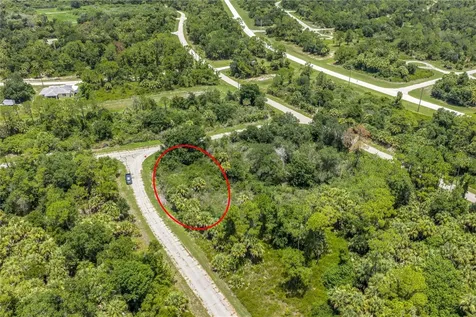 Hinshaw Avenue North Port FL 34288