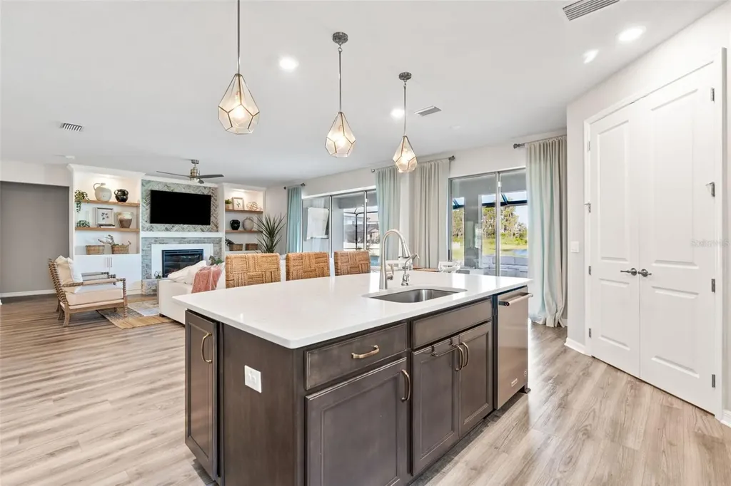 19284 Briarbrook Drive Tampa FL 33647