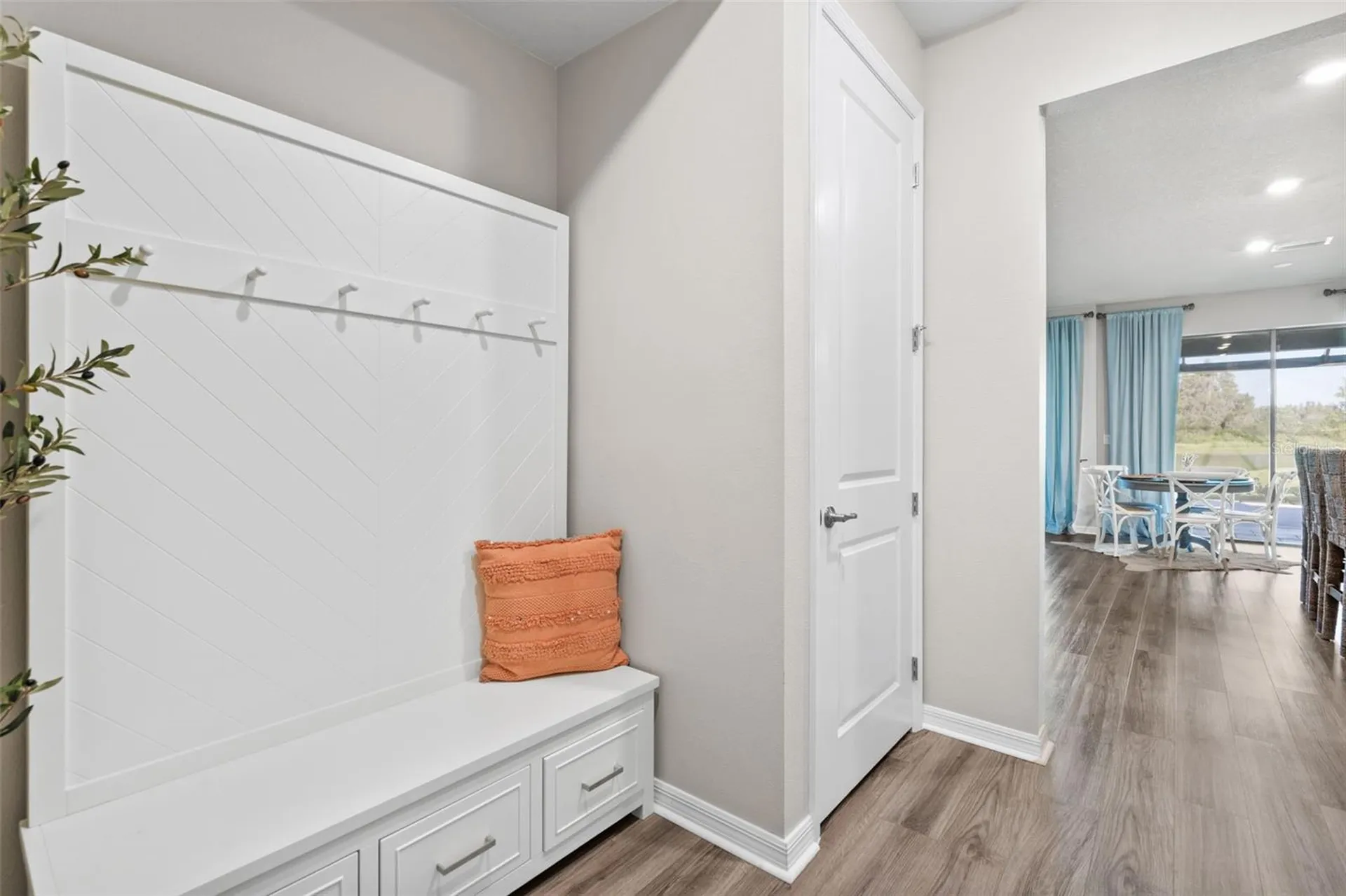 19284 Briarbrook Drive Tampa FL 33647