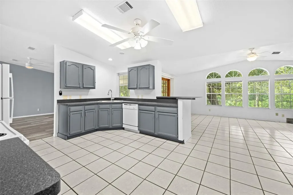 33320 Larkin Road Dade City FL 33523