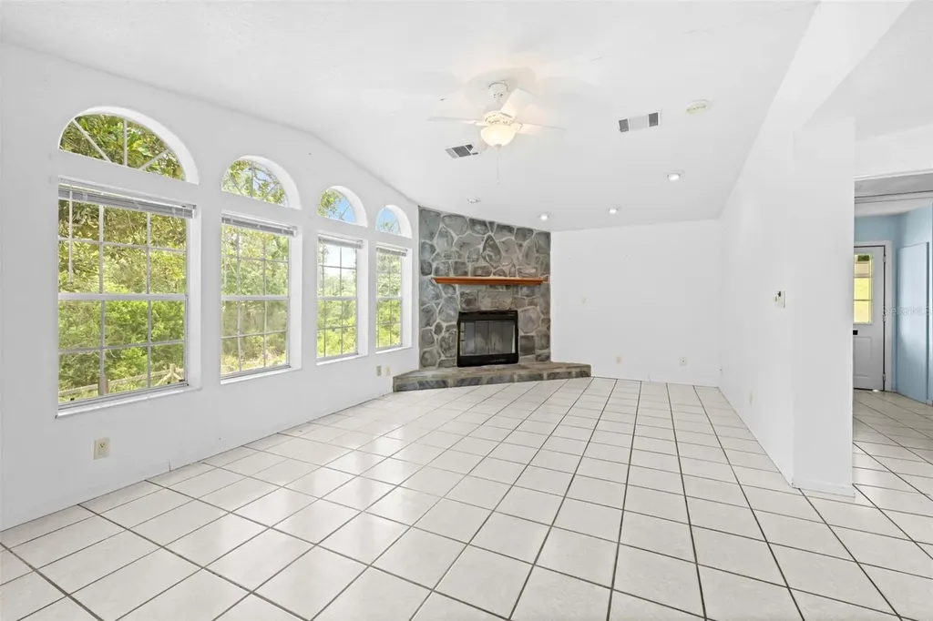 33320 Larkin Road Dade City FL 33523