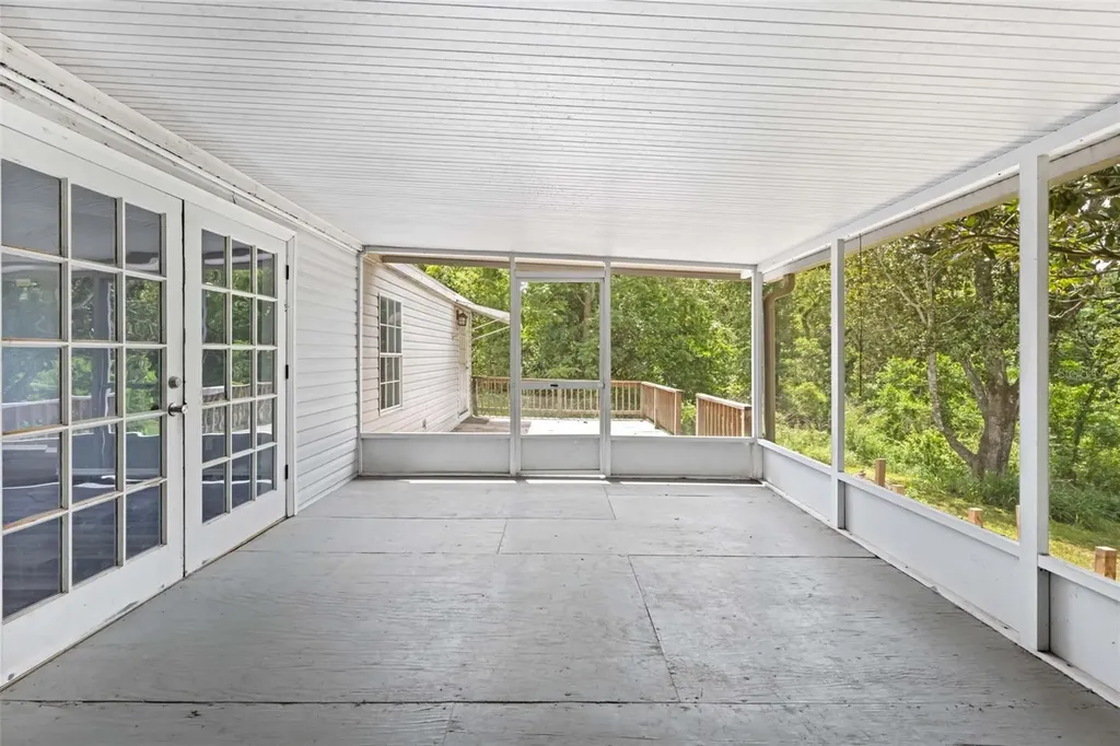33320 Larkin Road Dade City FL 33523