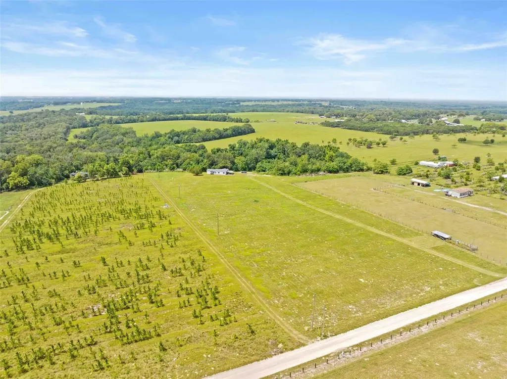 33320 Larkin Road Dade City FL 33523