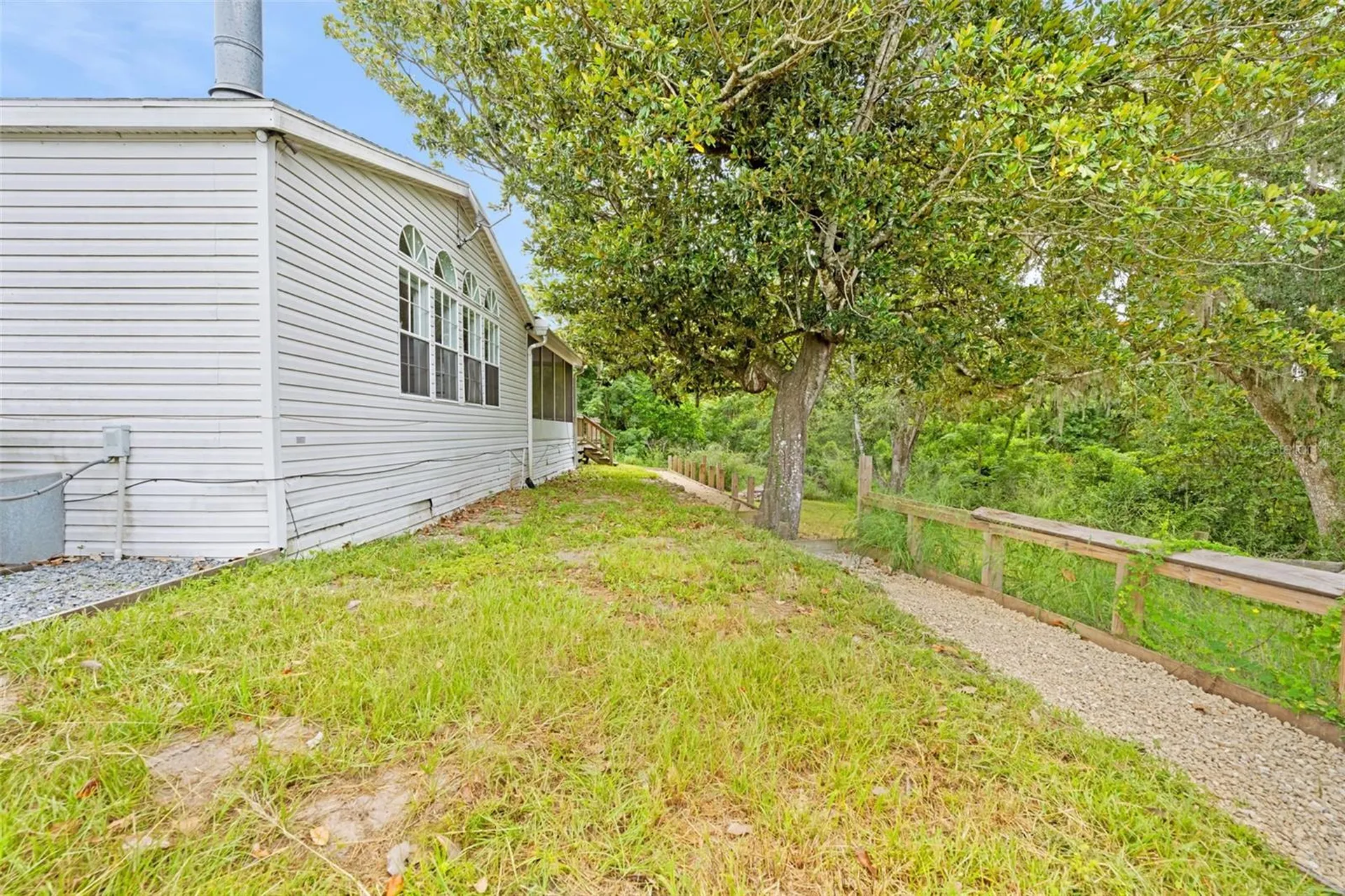 33320 Larkin Road Dade City FL 33523
