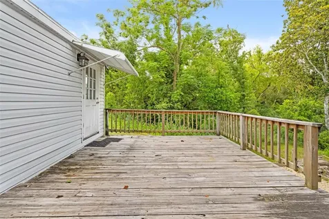 33320 Larkin Road Dade City FL 33523