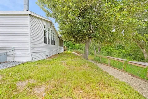 33320 Larkin Road Dade City FL 33523