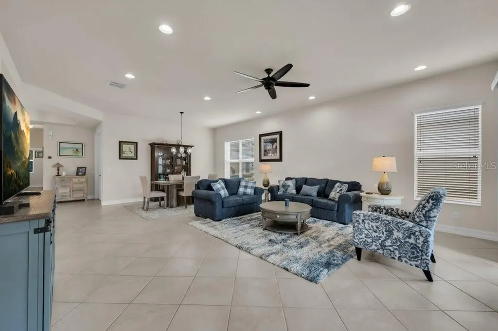 15824 Amber Falls Drive Wimauma FL 33598