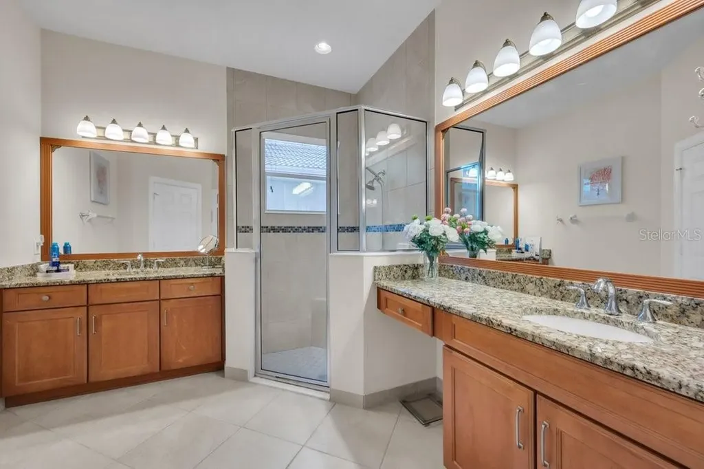 15824 Amber Falls Drive Wimauma FL 33598