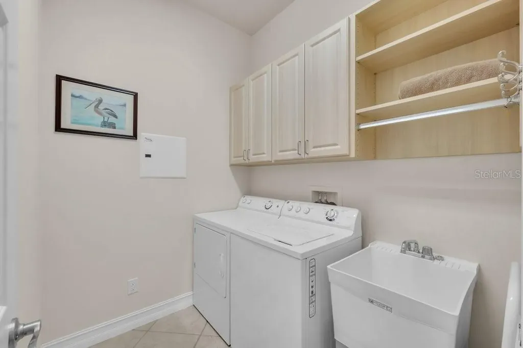 15824 Amber Falls Drive Wimauma FL 33598