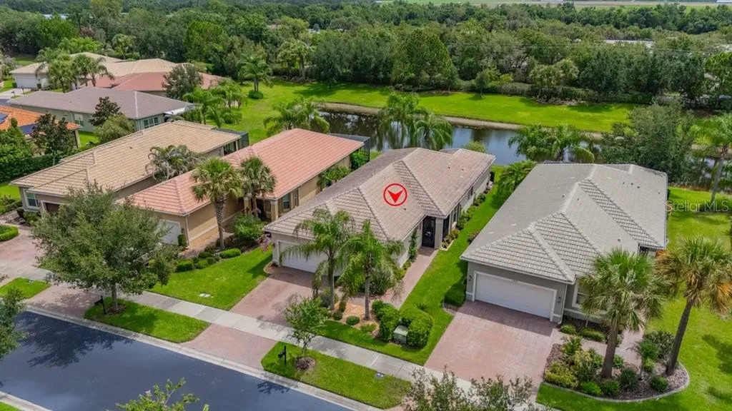 15824 Amber Falls Drive Wimauma FL 33598