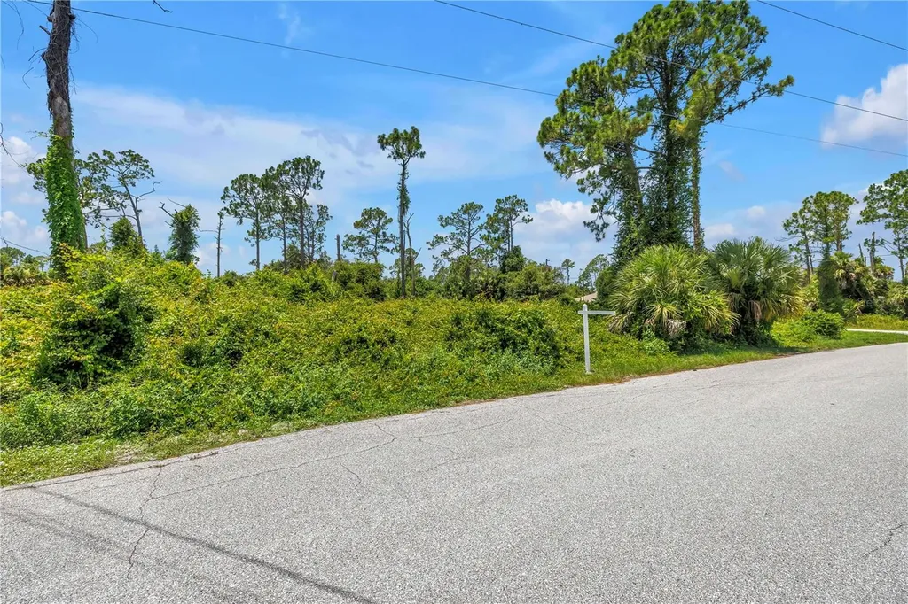 Knotty Pine Avenue North Port FL 34288