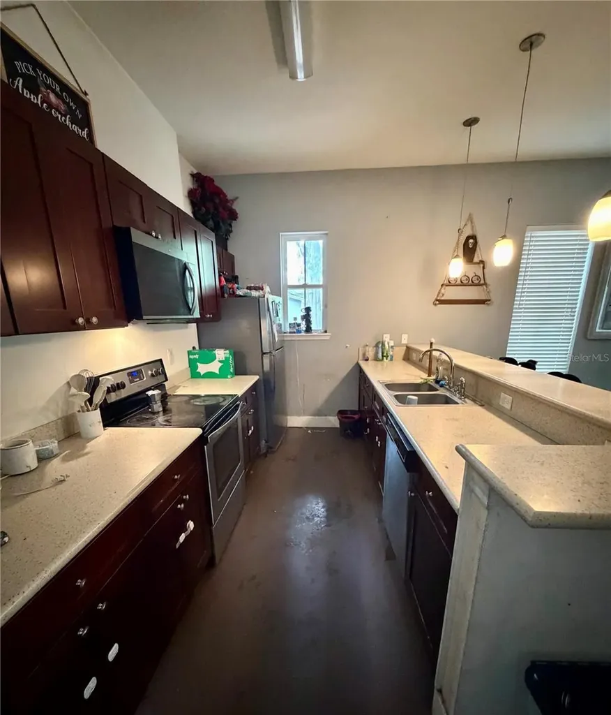 727 NW 4th Avenue Gainesville FL 32601