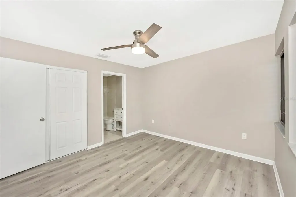 5178 Lake Village Drive Sarasota FL 34235