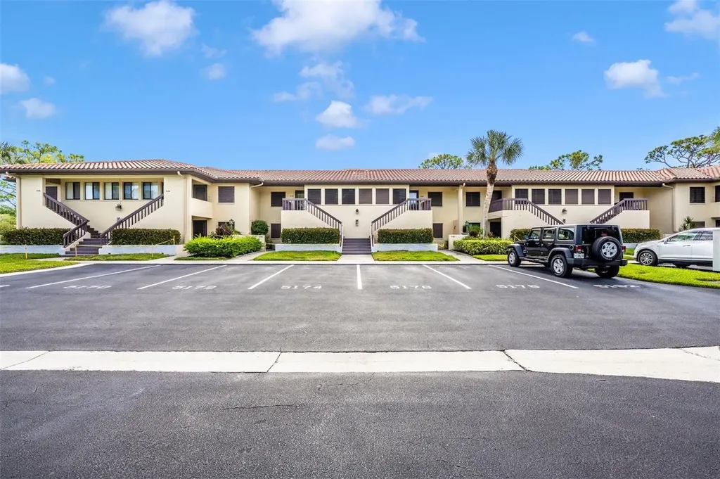 5178 Lake Village Drive Sarasota FL 34235