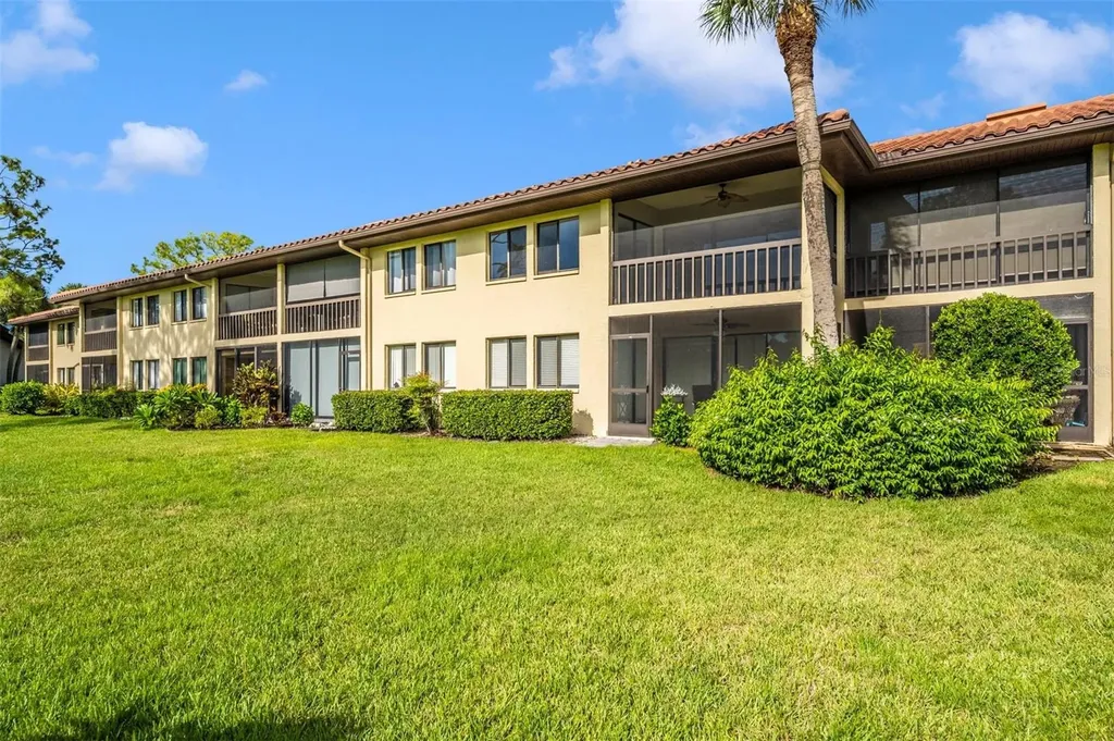 5178 Lake Village Drive Sarasota FL 34235