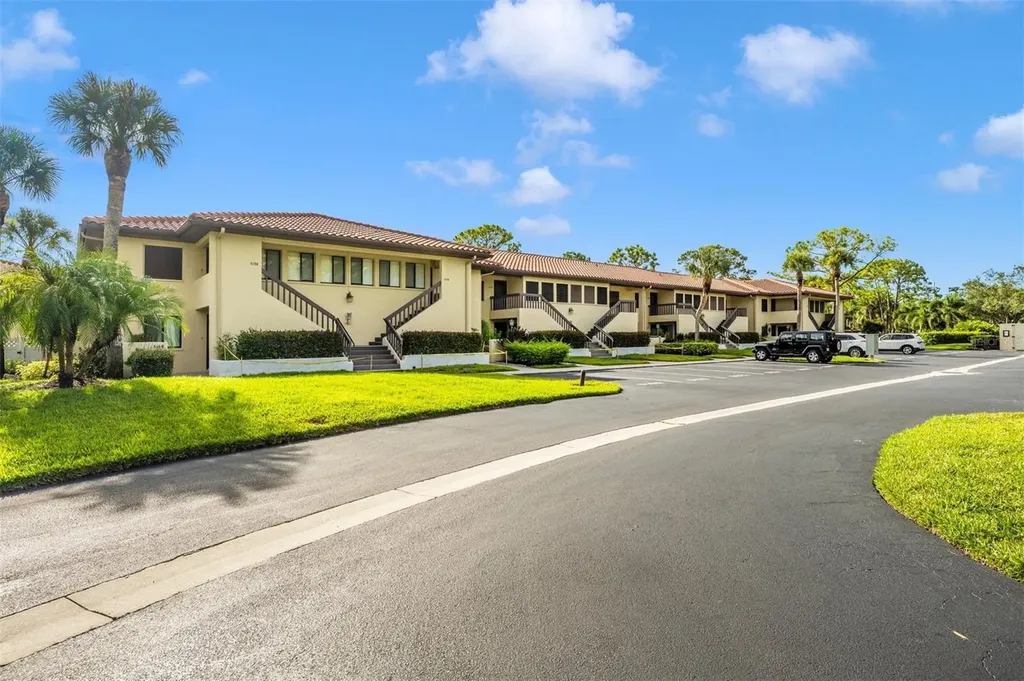 5178 Lake Village Drive Sarasota FL 34235