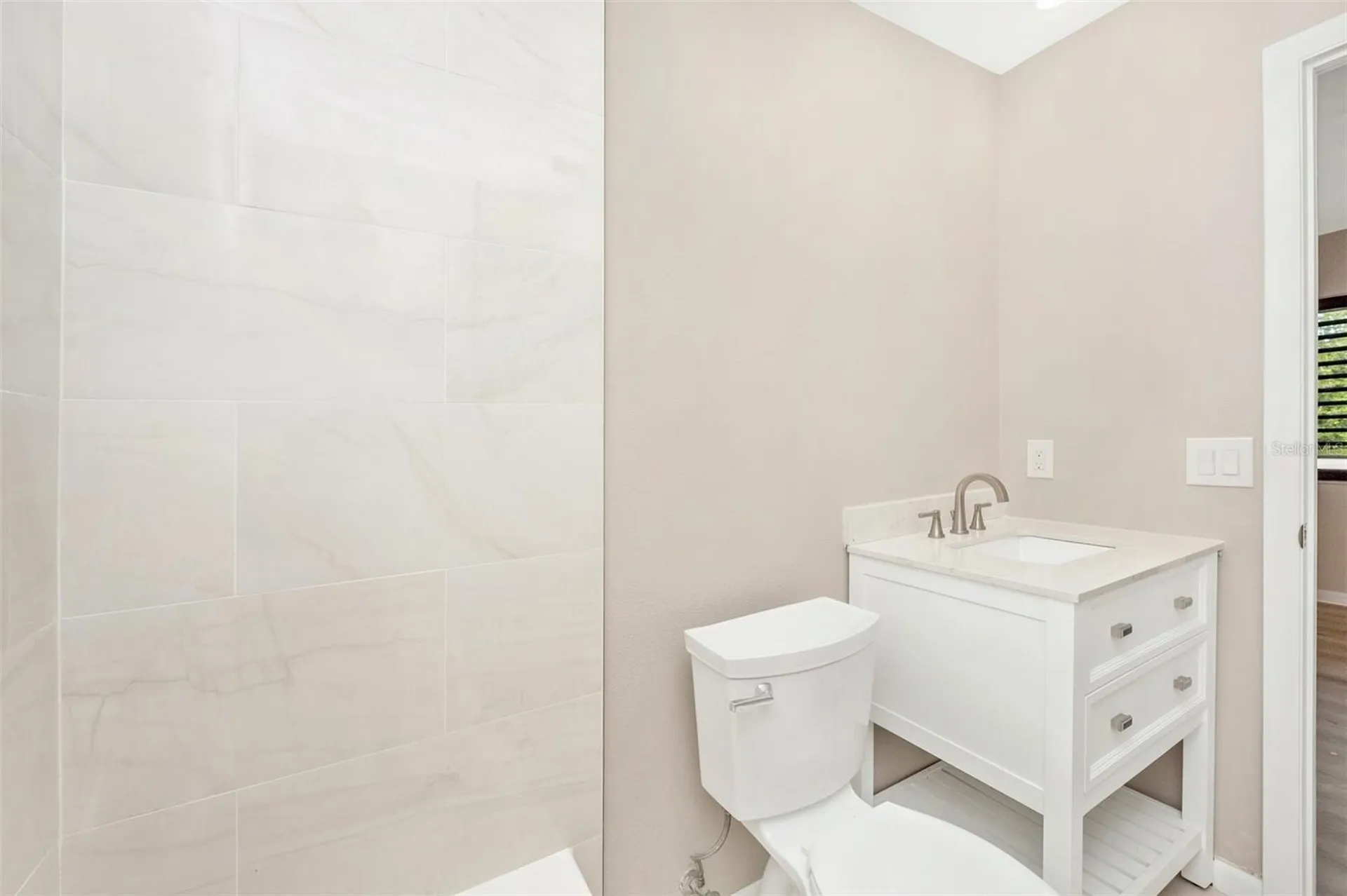 5178 Lake Village Drive Sarasota FL 34235