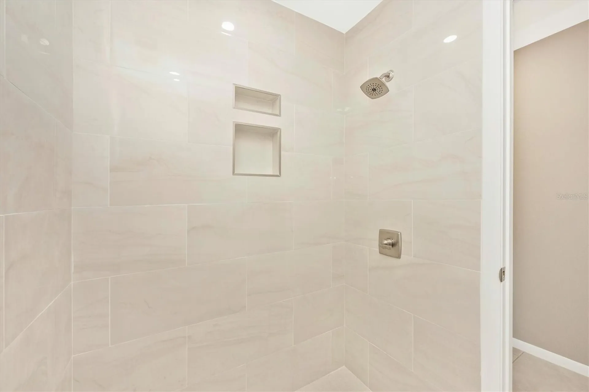 5178 Lake Village Drive Sarasota FL 34235