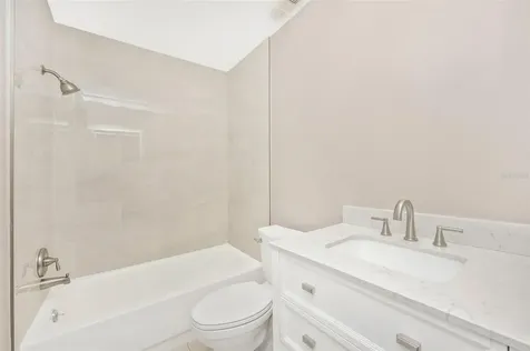5178 Lake Village Drive Sarasota FL 34235