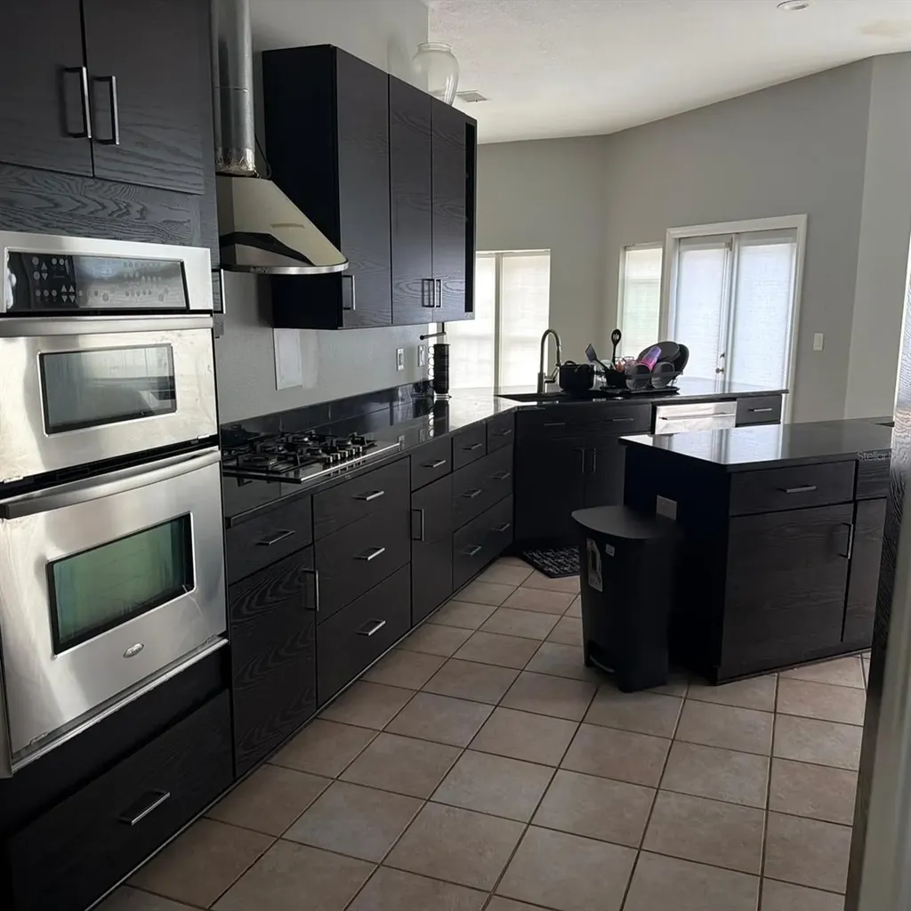 1931 Oak Ridge Court Clearwater FL 33759