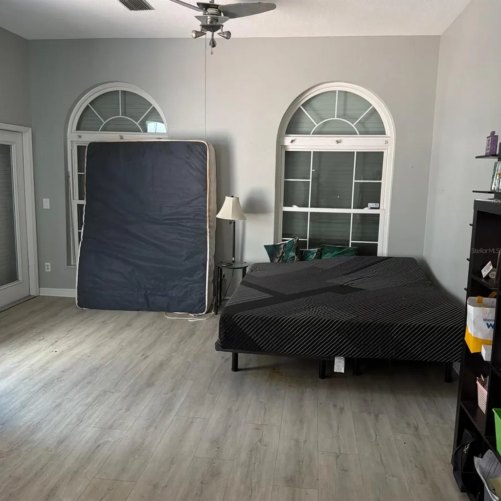 1931 Oak Ridge Court Clearwater FL 33759