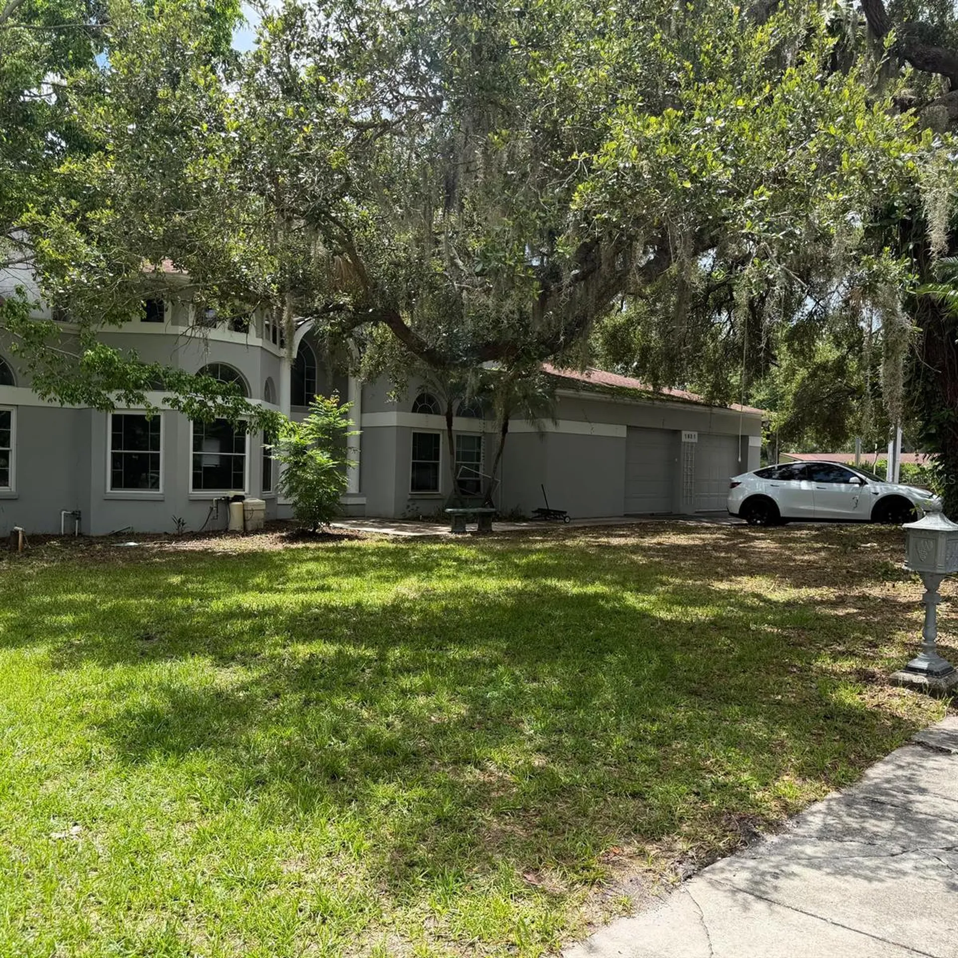 1931 Oak Ridge Court Clearwater FL 33759