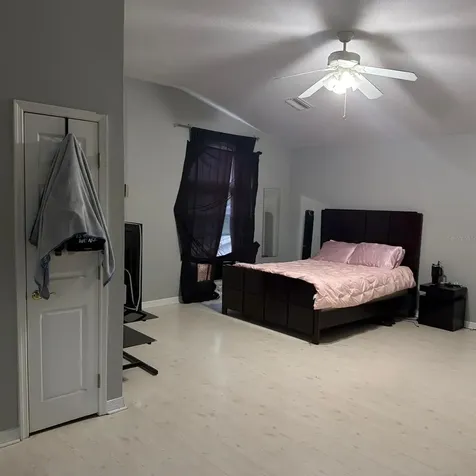 1931 Oak Ridge Court Clearwater FL 33759