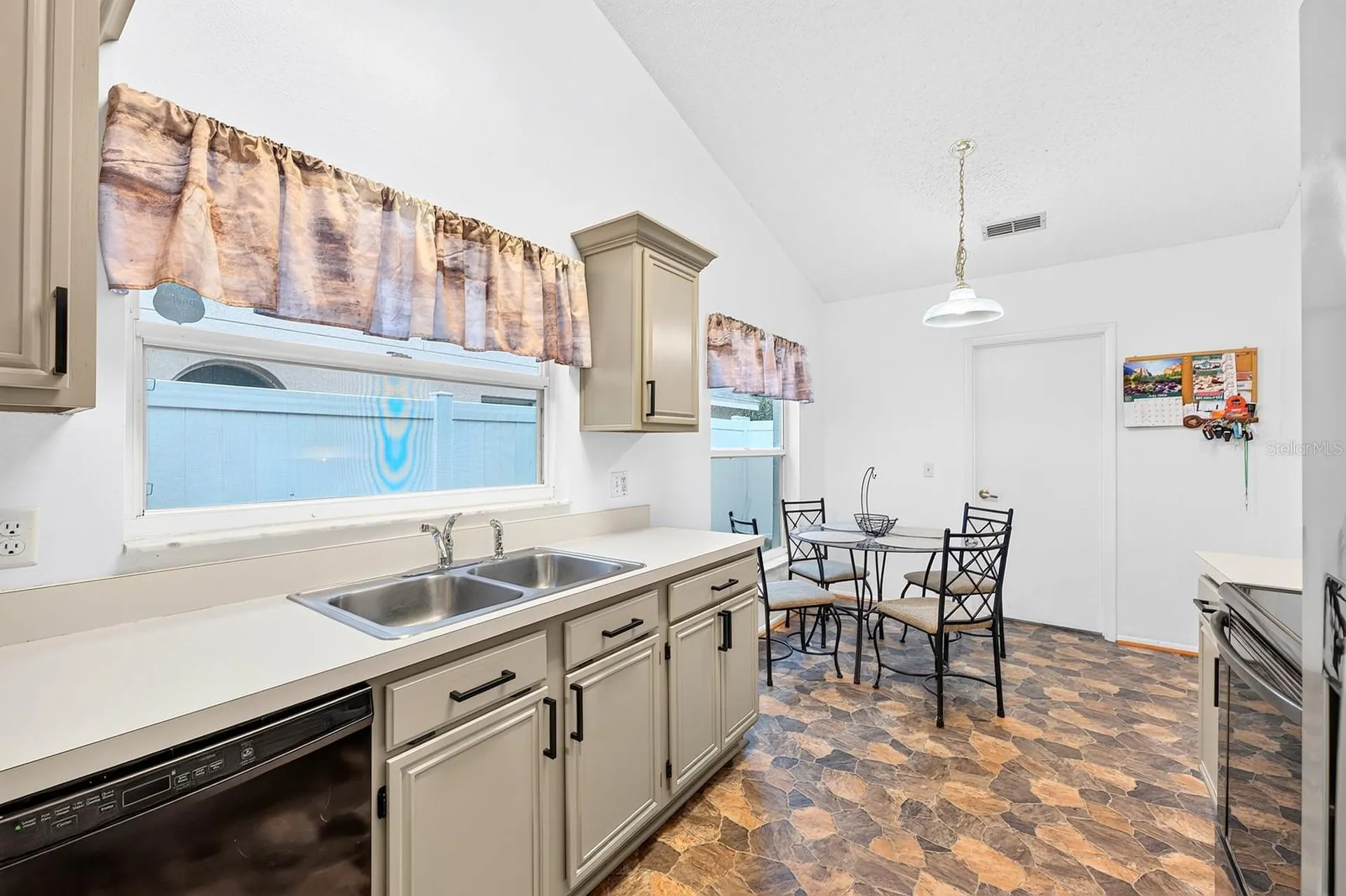 1464 Crawford Drive Apopka FL 32703