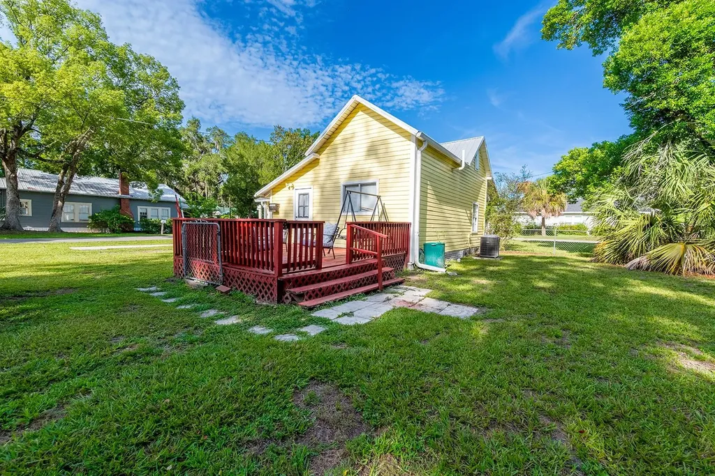 404 NE 2nd Street Trenton FL 32693