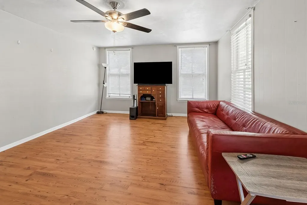 404 NE 2nd Street Trenton FL 32693