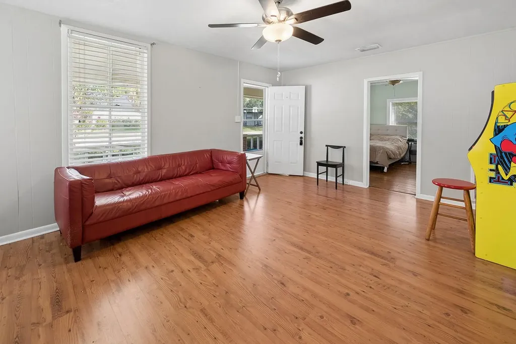 404 NE 2nd Street Trenton FL 32693