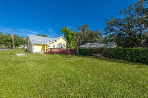404 NE 2nd Street Trenton FL 32693
