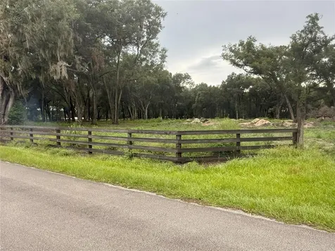 890 Grand Rondo W Crescent City FL 32112