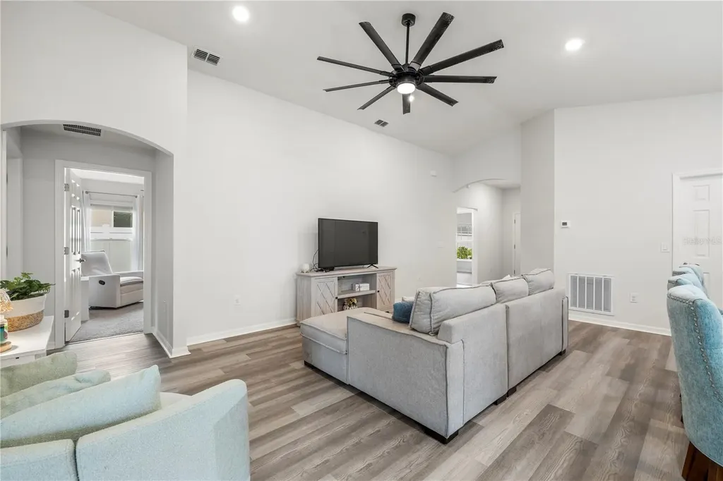 35542 Bellington Boulevard Zephyrhills FL 33541