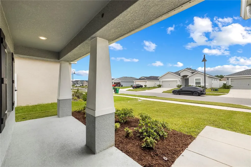 35542 Bellington Boulevard Zephyrhills FL 33541