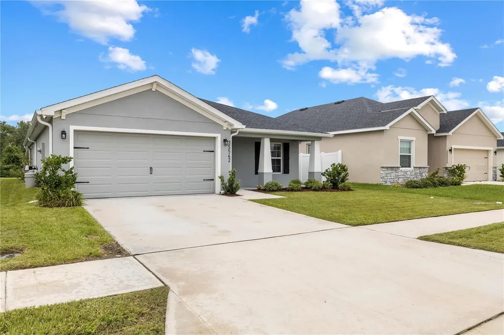 35542 Bellington Boulevard Zephyrhills FL 33541